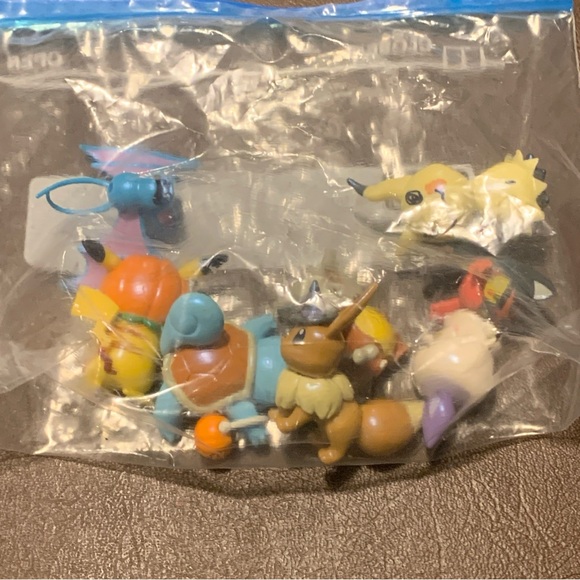 POKEMON HALLOWEEN Themed 2021 Jazwares Figures set of 8. - Picture 2 of 7